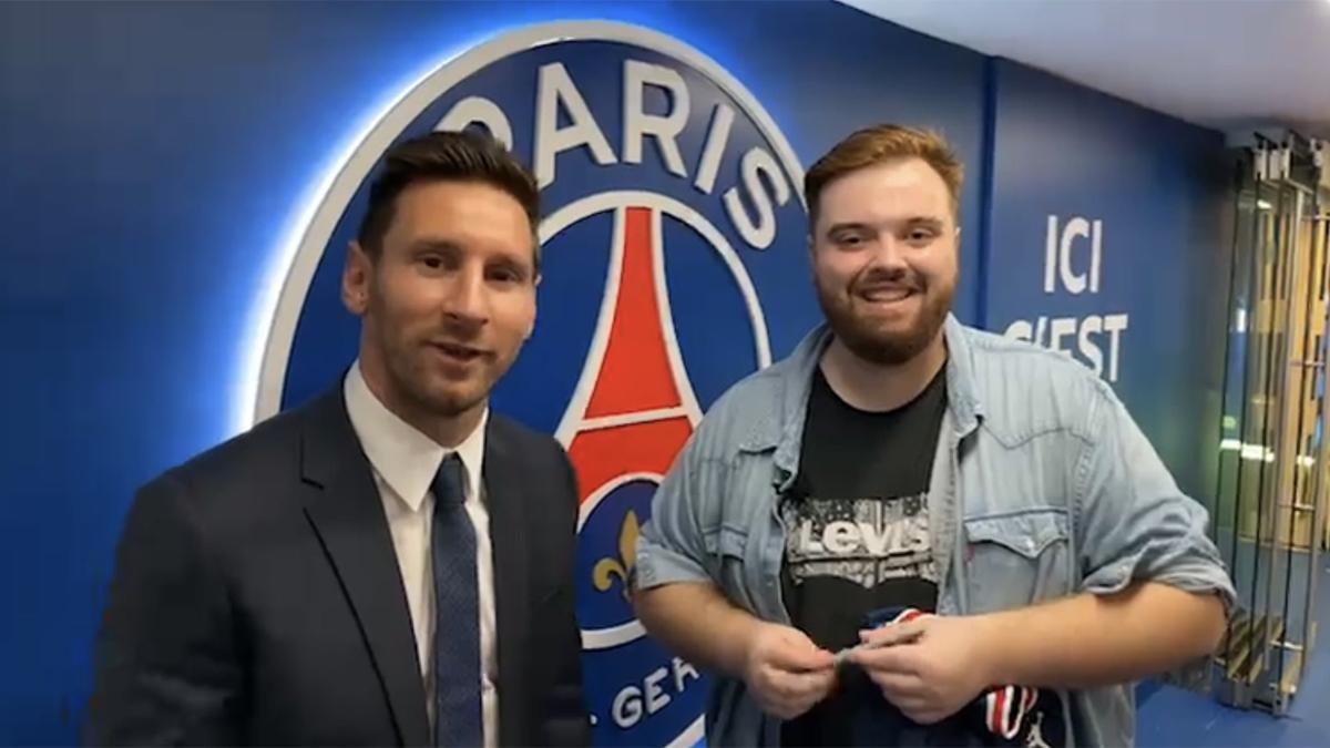 La conversación de Messi e Ibai mientras le firmaba la camiseta: Te falta fuerza Leo, estás cansado