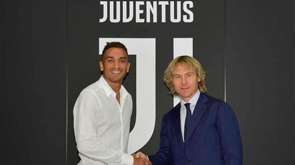Danilo ha sido presentado con la Juventus