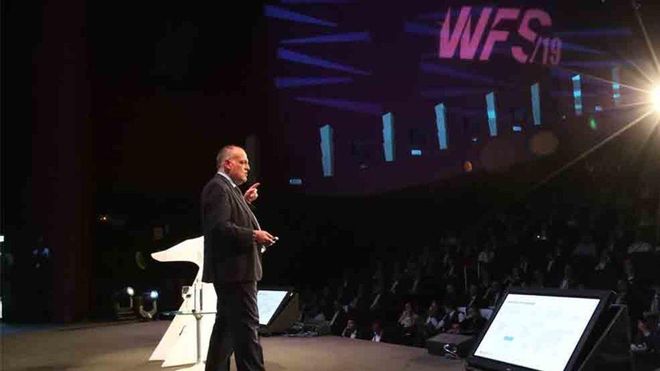 Tebas y LaLiga preparan las nuevas retransmisiones a puerta cerrada Tebas y LaLiga preparan las nuevas retransmisiones a puerta cerrada