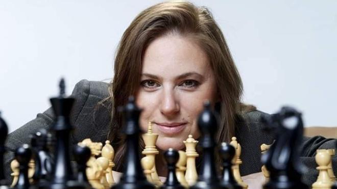 Judith Polgar derrotó a Magnus Carlsen en Madrid