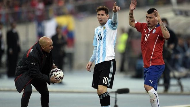Messi, en un partido contra Chile Messi, en un partido contra Chile