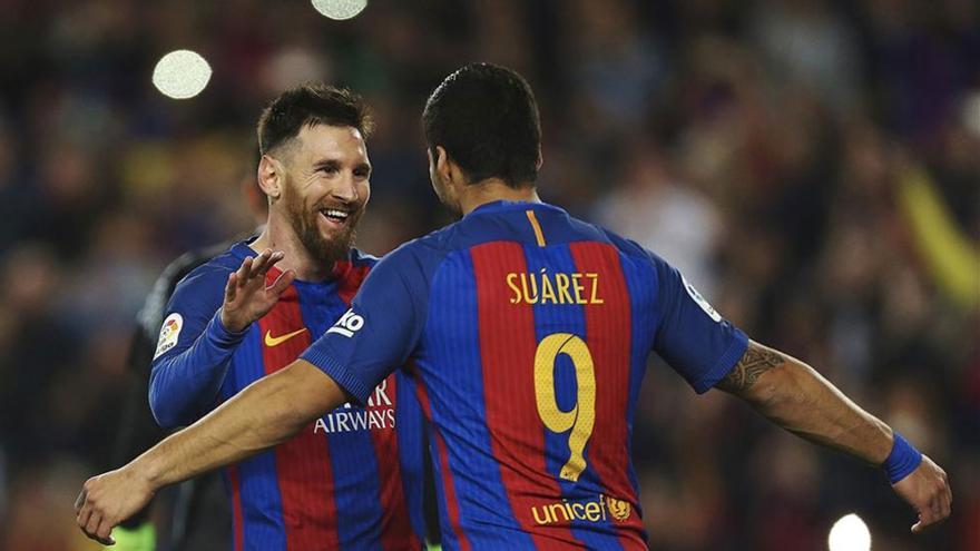 Barcelona 4-2 Valencia: Two for Messi as Mangala sees red