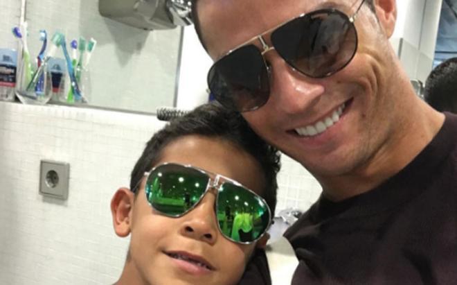 En Que Equipo Juega El Hijo De Cristiano Ronaldo