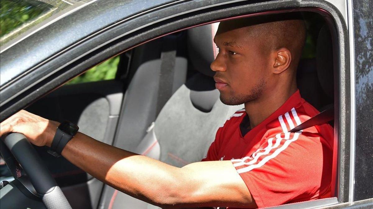 Christian Kabasele desata la polémica en la Premier con su irónico mensaje en Twitter Christian Kabasele desata la polémica en la Premier con su irónico mensaje en Twitter