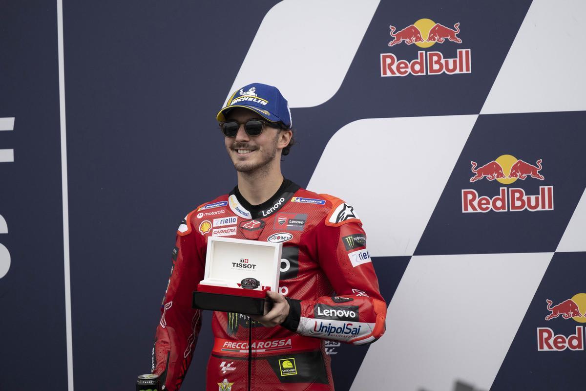 Francesco Bagnaia permanece en el primer lugar de la tabla de pilotos de MotoGP