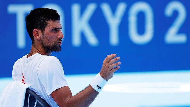 Djokovic, tras un entrenamiento en Tokio Djokovic, tras un entrenamiento en Tokio