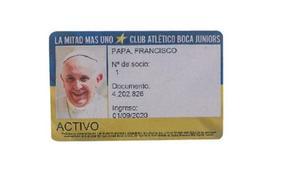 El Papa Francisco Recibe Por Fin El Carnet De Socio De Boca Juniors