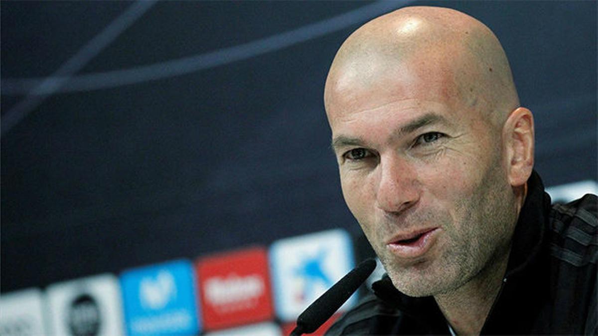 Zidane no pierde la sonrisa a pesar de los resultados