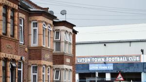 ¿Cuánto dinero se lleva el Luton Town por ascender a la Premier League?