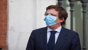 Almeida, a favor de que el JEMAD y el Gobierno se vacunen cuanto antes Almeida, a favor de que el JEMAD y el Gobierno se vacunen cuanto antes