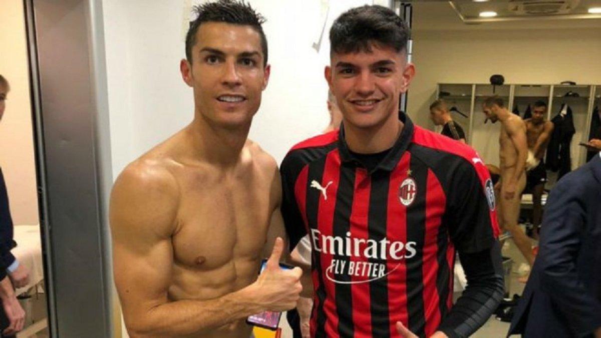 Una promesa del Milan se fotografía con Cristiano y 'El Bicho' de Chie Una promesa del Milan se fotografía con Cristiano y 'El Bicho' de Chie