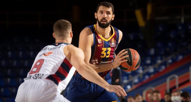 Mirotic, en una acción de juego ante el Baskonia, esta temporada Mirotic, en una acción de juego ante el Baskonia, esta temporada