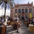 Un momento de la cajoneada flamenca organizada por el Ayuntamiento de Cádiz y el Instituto Cervantes.