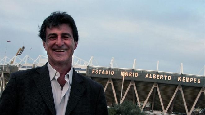 Kempes lamenta la situación del Valencia Kempes lamenta la situación del Valencia