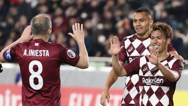 Iniesta con el Vissel Kobe Iniesta con el Vissel Kobe