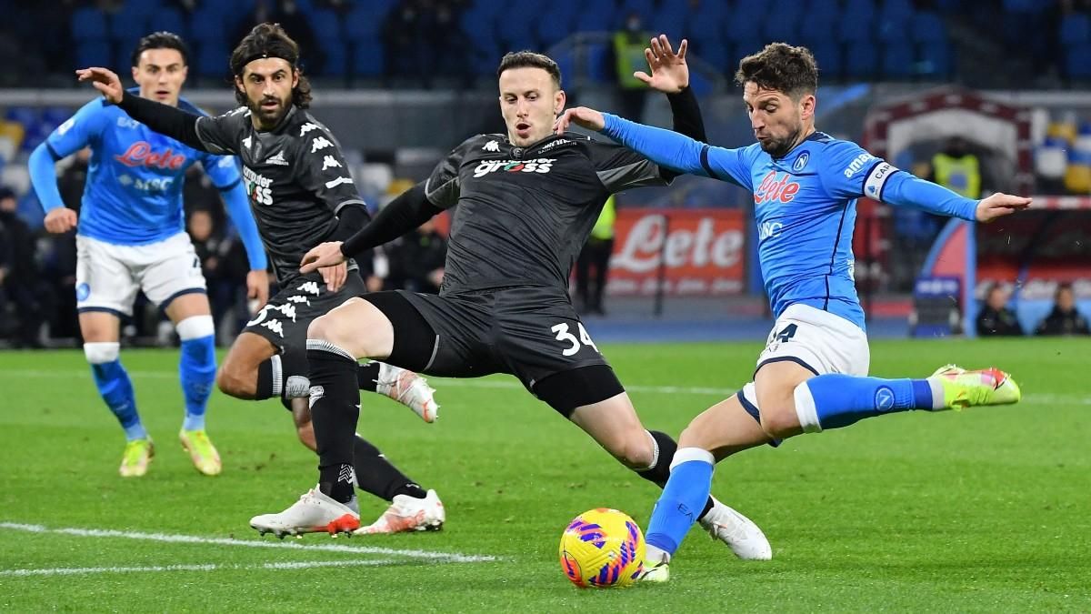 Dries Mertens, jugador del Nápoles, durante una acción del partido ante el Empoli Dries Mertens, jugador del Nápoles, durante una acción del partido ante el Empoli