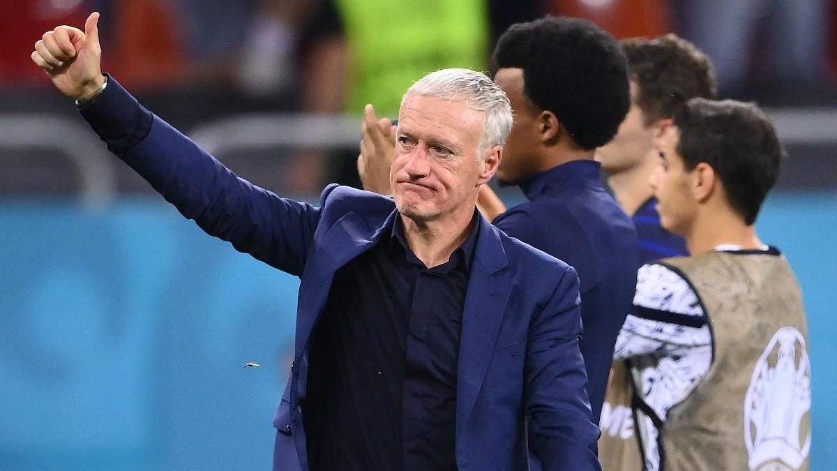 Deschamps saluda a la afición tras la eliminación de Francia