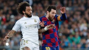 Messi y Marcelo en el clásico del fútbol español Messi y Marcelo en el clásico del fútbol español