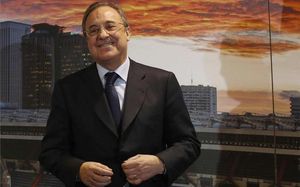 Florentino es, para los clubs, el responsable que está retrasando la nueva reglamentación sobre los derechos de televisión Florentino es, para los clubs, el responsable que está retrasando la nueva reglamentación sobre los derechos de televisión