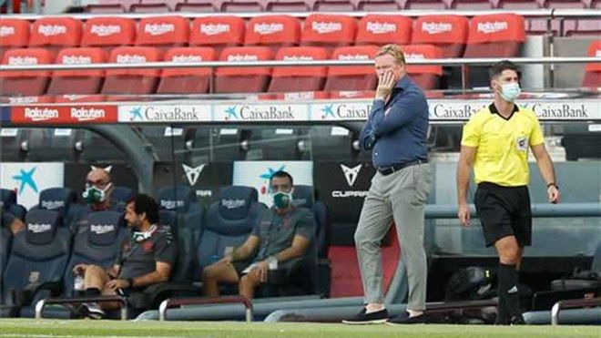 Koeman, durante el Trofeo Joan Gamper Koeman, durante el Trofeo Joan Gamper