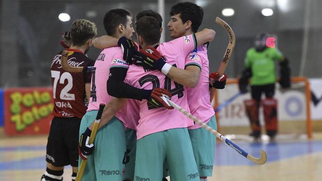 El Barça celebra un gol ante el Noia El Barça celebra un gol ante el Noia