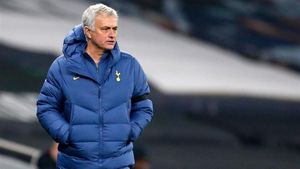 José Mourinho en un partido con el Tottenham José Mourinho en un partido con el Tottenham