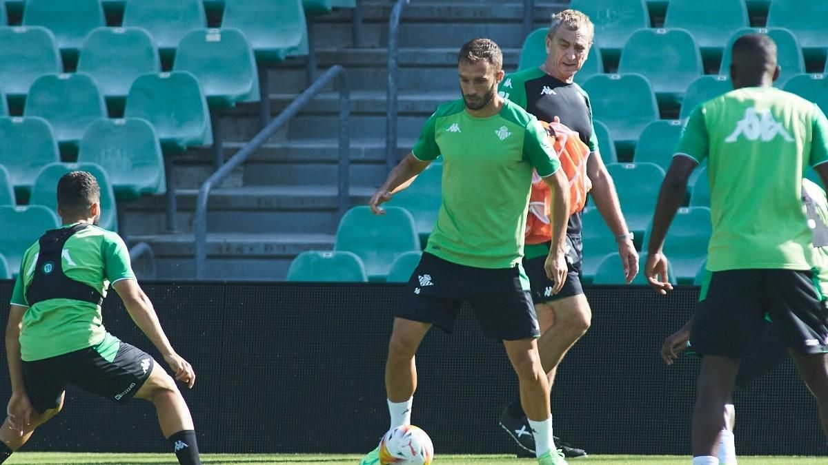 El Betis ya ha cerrado la plantilla de esta temporada El Betis ya ha cerrado la plantilla de esta temporada