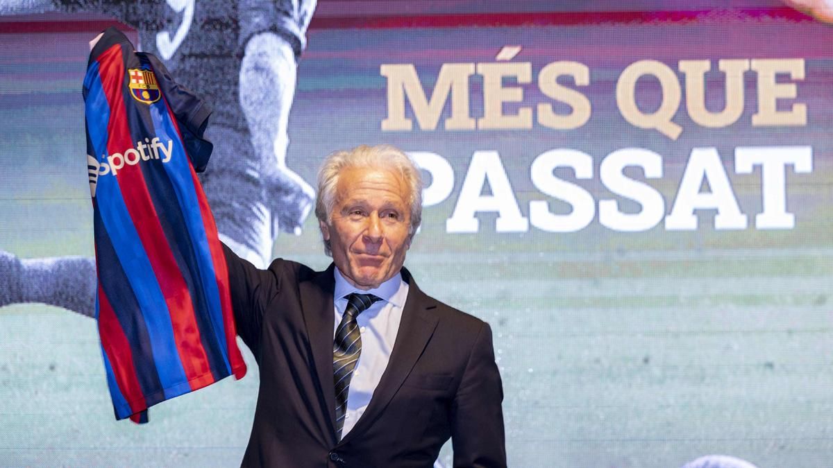 Ramon Alfonseda dijo adiós a la presidencia de la Agrupació de Jugadors del FC Barcelona Ramon Alfonseda dijo adiós a la presidencia de la Agrupació de Jugadors del FC Barcelona