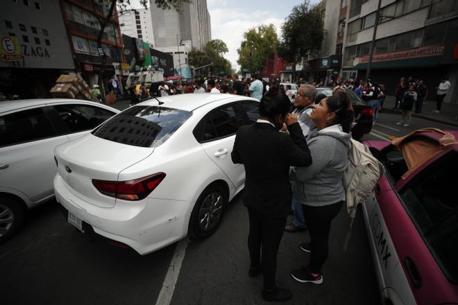 Un fuerte terremoto de magnitud 7,4 sacude el centro de México