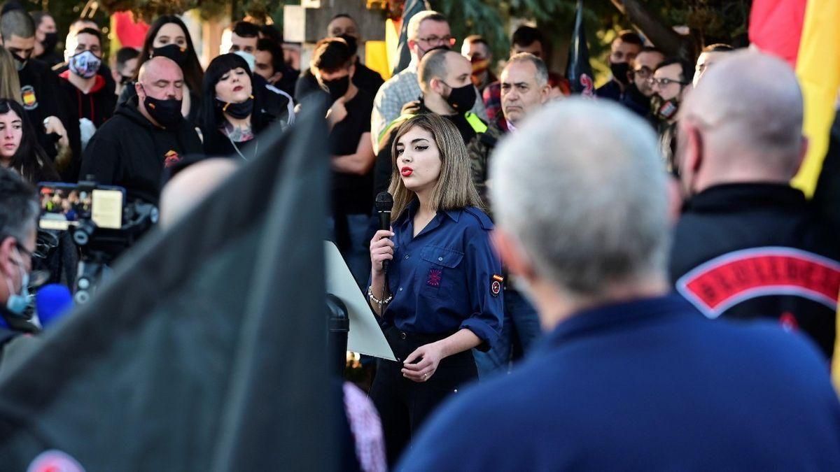 Isabel M. Peralta en el acto homenaje a la División Azul. Isabel M. Peralta en el acto homenaje a la División Azul.