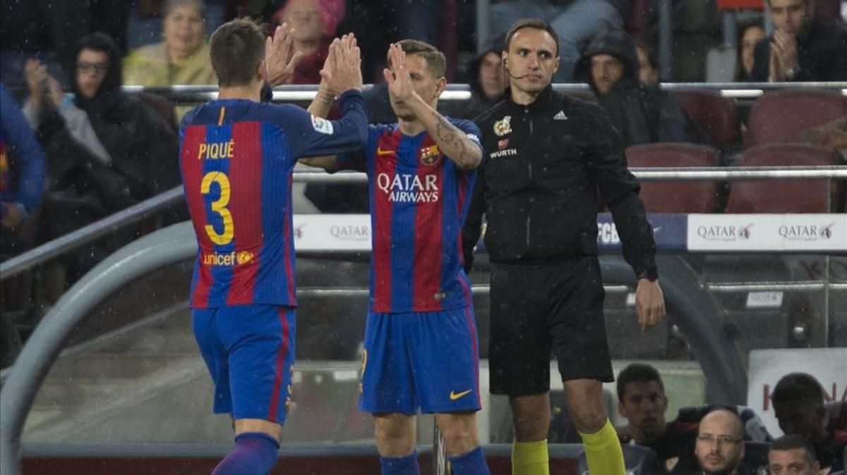 Piqué se perderá el partido ante Las Palmas Piqué se perderá el partido ante Las Palmas