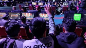 Jóvenes mexicanos mientras participan en el torneo Gears of War 5 Jóvenes mexicanos mientras participan en el torneo Gears of War 5
