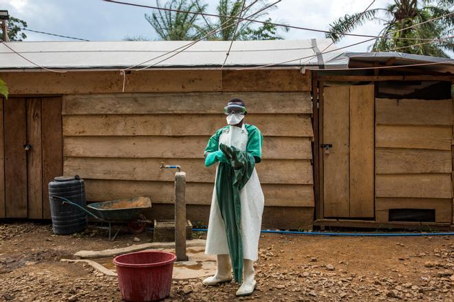 Un muerto y ocho casos sospechosos en un brote de ébola en Uganda