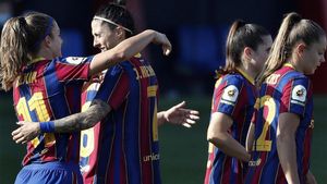 El FC Barcelona lidera la liga con cuatro partidos pendientes El FC Barcelona lidera la liga con cuatro partidos pendientes