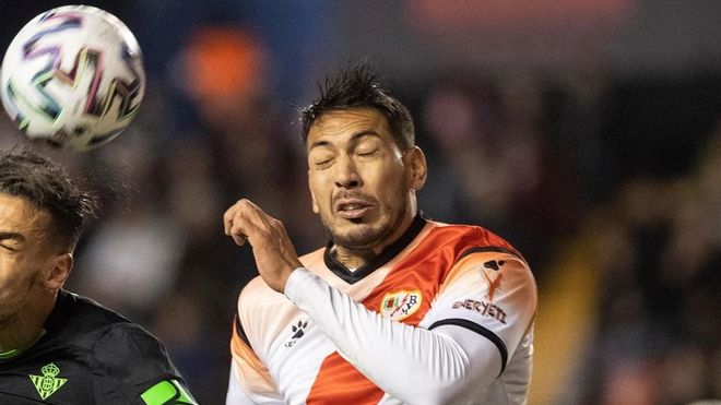a sus 34 años, Ulloa pone su experiencia al servicio del Rayo a sus 34 años, Ulloa pone su experiencia al servicio del Rayo