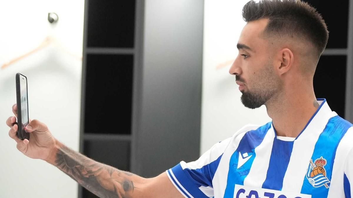 Brais Méndez, con la camiseta de la Real Brais Méndez, con la camiseta de la Real