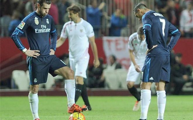 Decepción en los jugadores del Real Madrid Decepción en los jugadores del Real Madrid