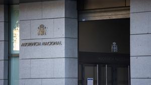 Archivo - Entrada a la Audiencia Nacional en el momento en el que dos miembros del ente público ICM han sido testigos sobre la supuesta financiación ilegal del PP madrileño en ‘Púnica’, a 7 de octubre de 2021, en Madrid, (España). La Fiscalía Anticorrupci