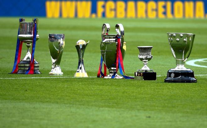 El Barça ganó la Copa del Rey, Liga, Champions League, Supercopa de España, Supercopa de Europa y, para culminarlo, el Mundial de Clubes, en un mismo año natural, el 2009