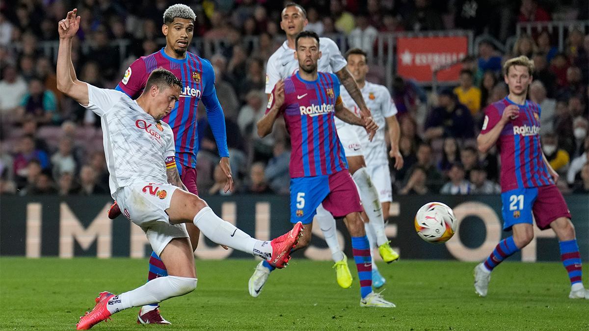 El momento del gol de Antonio Raillo al Barça en el Camp Nou