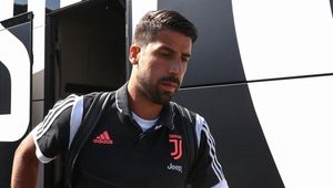 Khedira se someterá a una artroscopia en su rodilla izquierda Khedira se someterá a una artroscopia en su rodilla izquierda