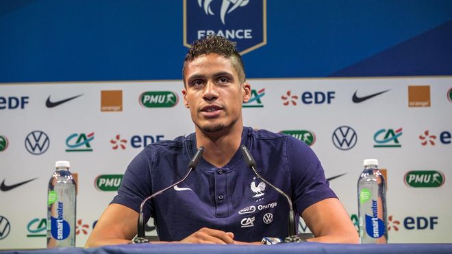 Varane, rendido ante Paul Pogba Varane, rendido ante Paul Pogba