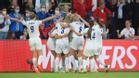 Inglaterra celebra uno de sus goles