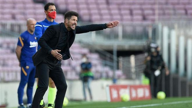 Simeone, en una acción del partido Simeone, en una acción del partido