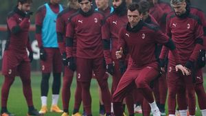 Mario Mandzukic, ejercitándose con el Milan Mario Mandzukic, ejercitándose con el Milan
