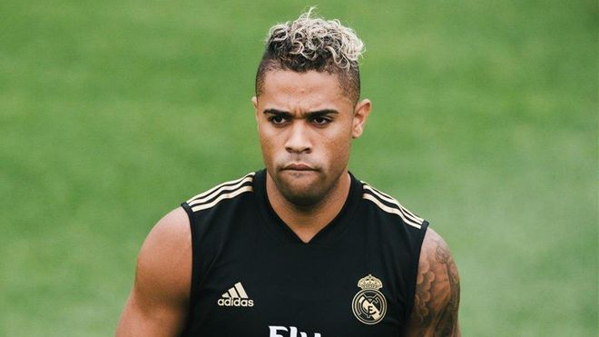 Mariano Díaz, el enésimo canterano sin espacio en el Real Madrid Mariano Díaz, el enésimo canterano sin espacio en el Real Madrid