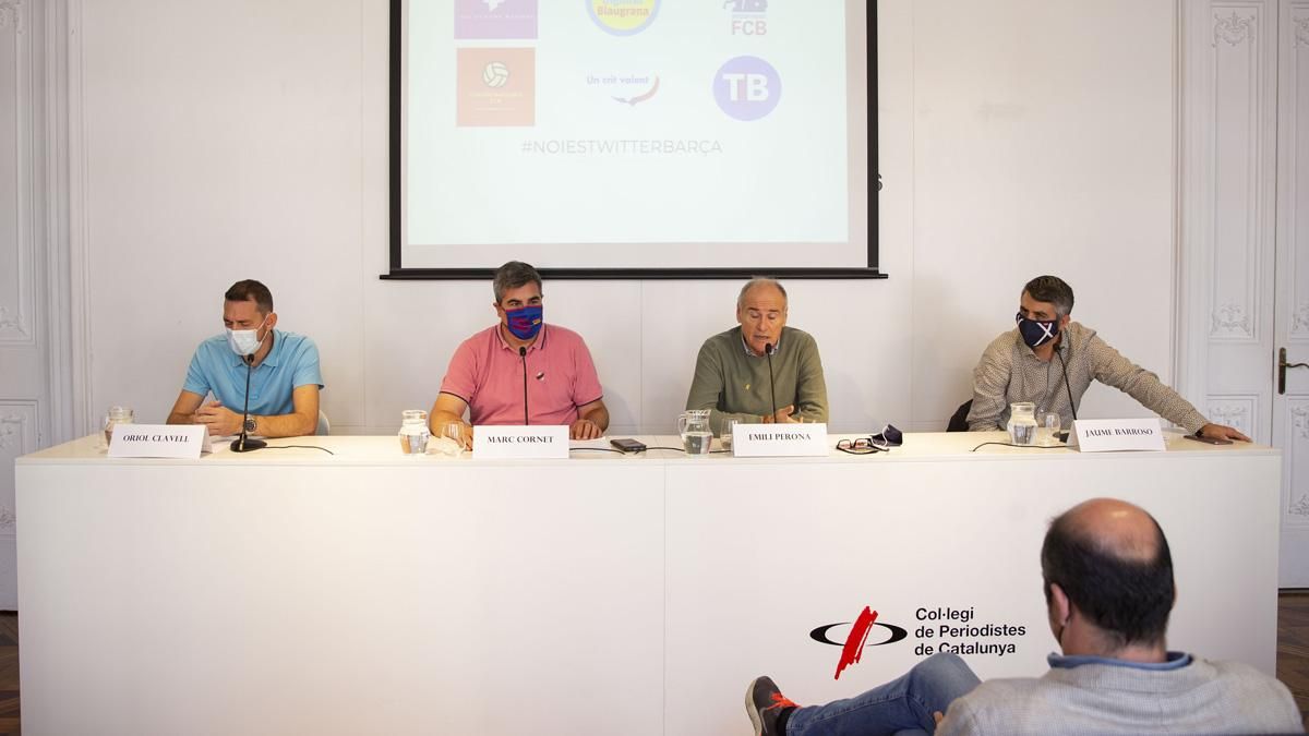 Oriol Clavell, Marc Cornet, Emili Perona y Jaume Barroso durante la rueda de prensa de los grupos de opinión del Barça Oriol Clavell, Marc Cornet, Emili Perona y Jaume Barroso durante la rueda de prensa de los grupos de opinión del Barça
