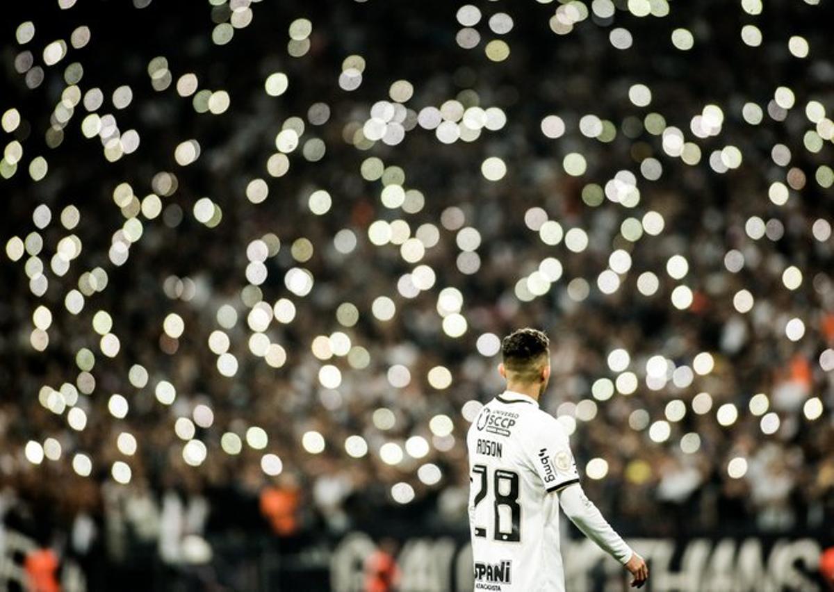 El Corinthians, bajo las luces del estadio