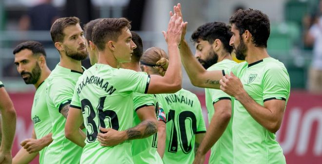 Los jugadores del Athletic celebran uno de los goles ante el Borussia Dortmund Los jugadores del Athletic celebran uno de los goles ante el Borussia Dortmund