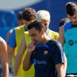 Xavi, técnico del Barça, pensativo en un entrenamiento